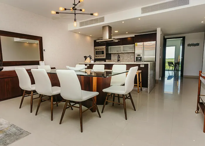 Mareazul Beach Condos At playa del Carmen